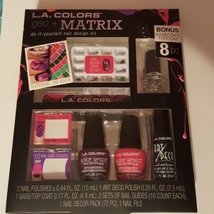 L.A. Colors nail art kit